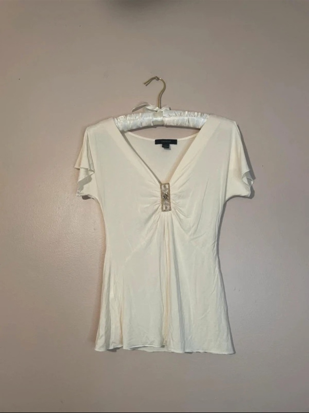 Express Y2K v-neck top XS jeweled beaded accent on front going out top